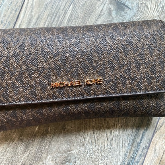 Michael Kors Set - Picture 3 of 16